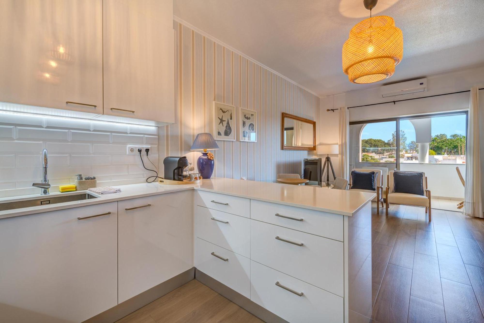 Apartamento Gomes -Free Airco, Wiffi & Swimming Pool- By Bedzy Porches  Eksteriør billede