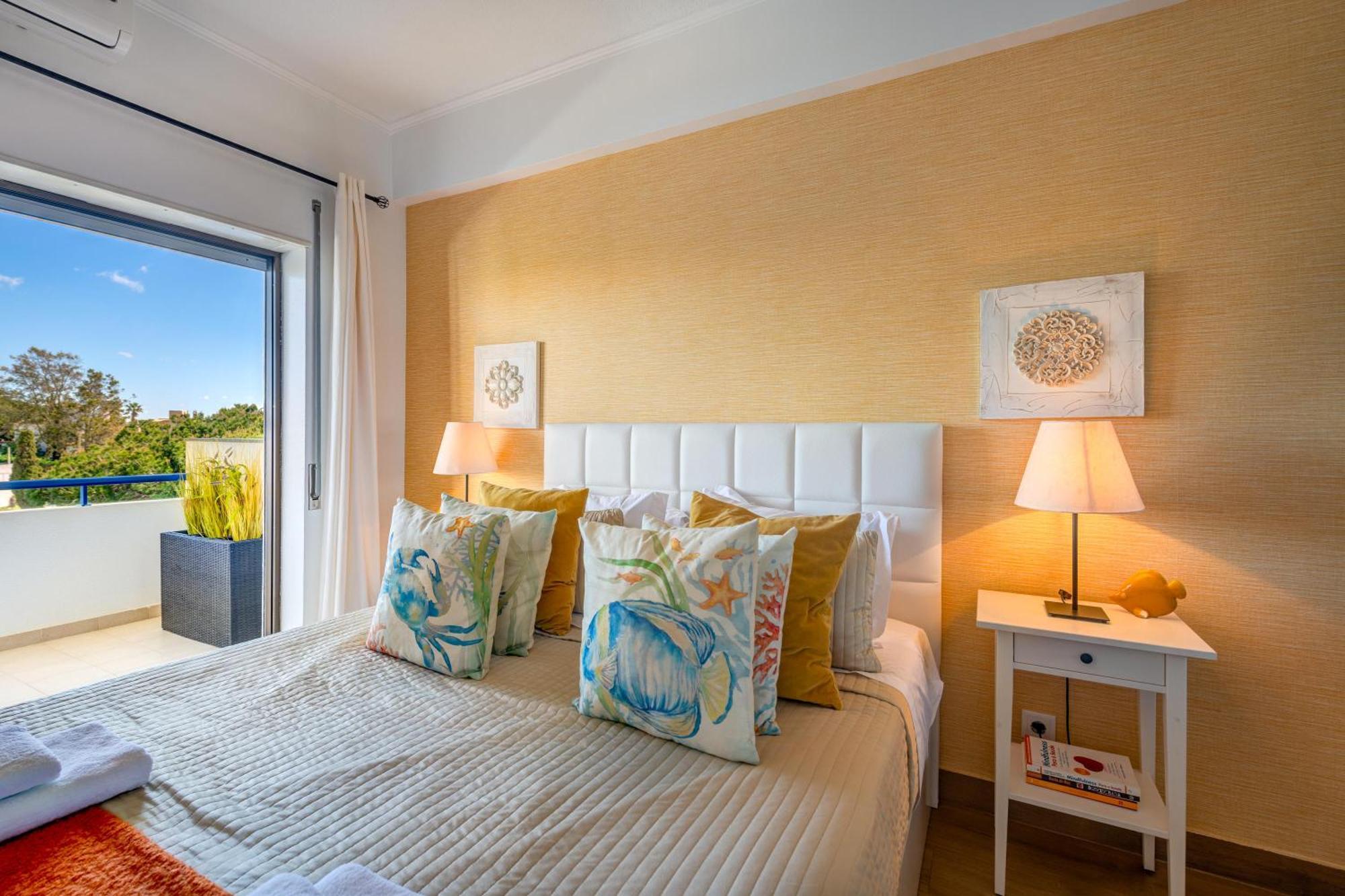 Apartamento Gomes -Free Airco, Wiffi & Swimming Pool- By Bedzy Porches  Eksteriør billede