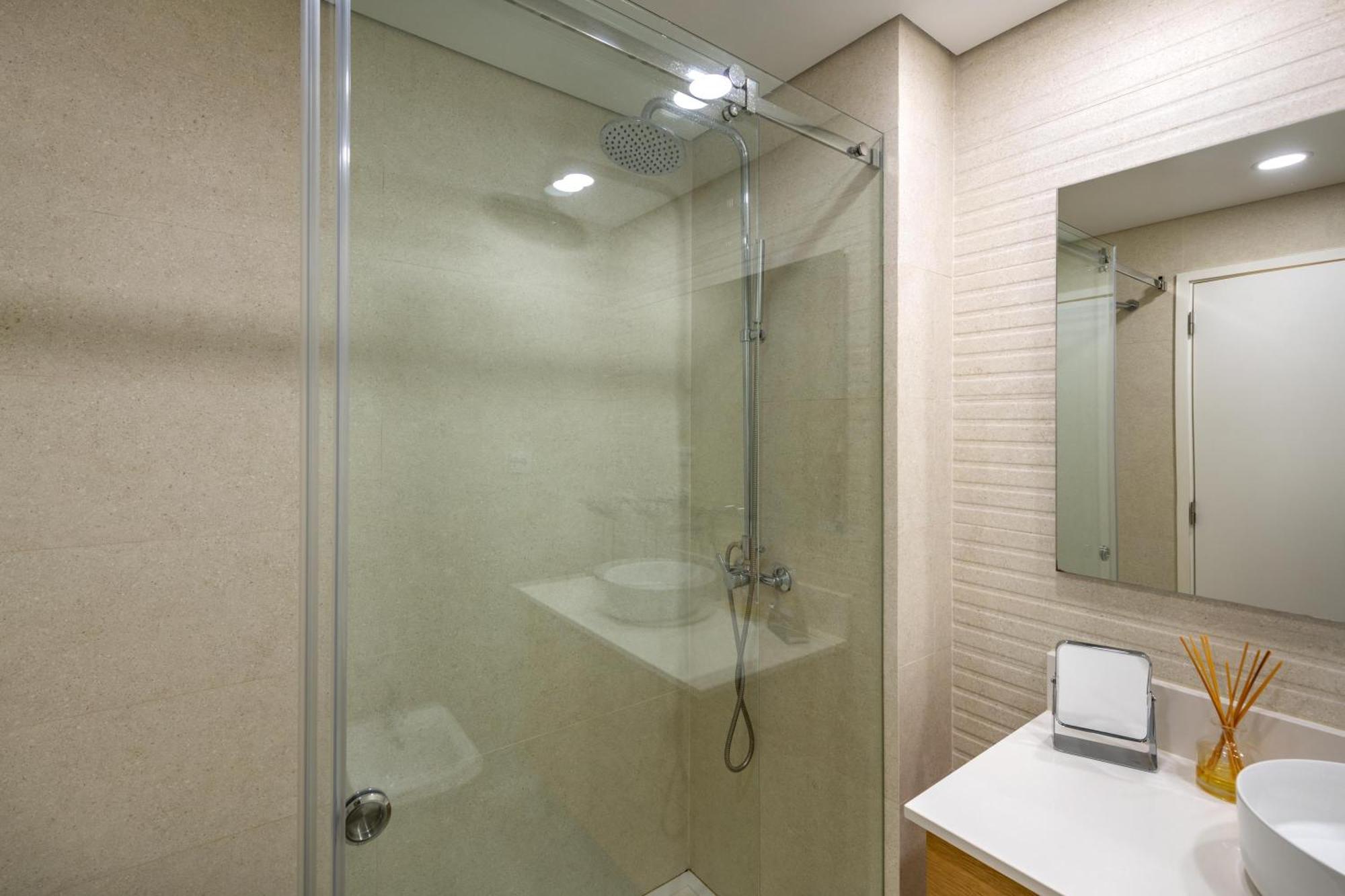 Apartamento Gomes -Free Airco, Wiffi & Swimming Pool- By Bedzy Porches  Eksteriør billede